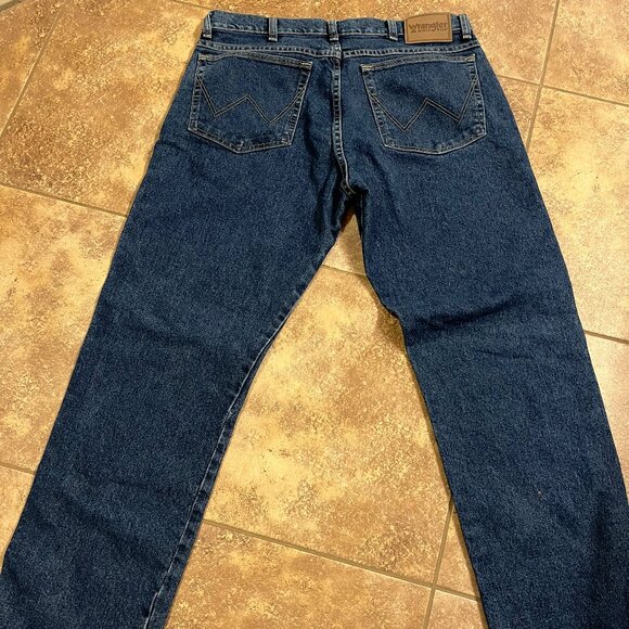 Wrangler Rugged Wear Straight Fit Jeans 34 x 30 - Picture 1 of 3